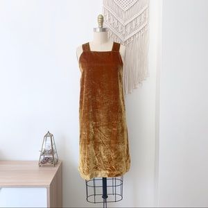 Gold Sleeveless Velvet Shift Dress